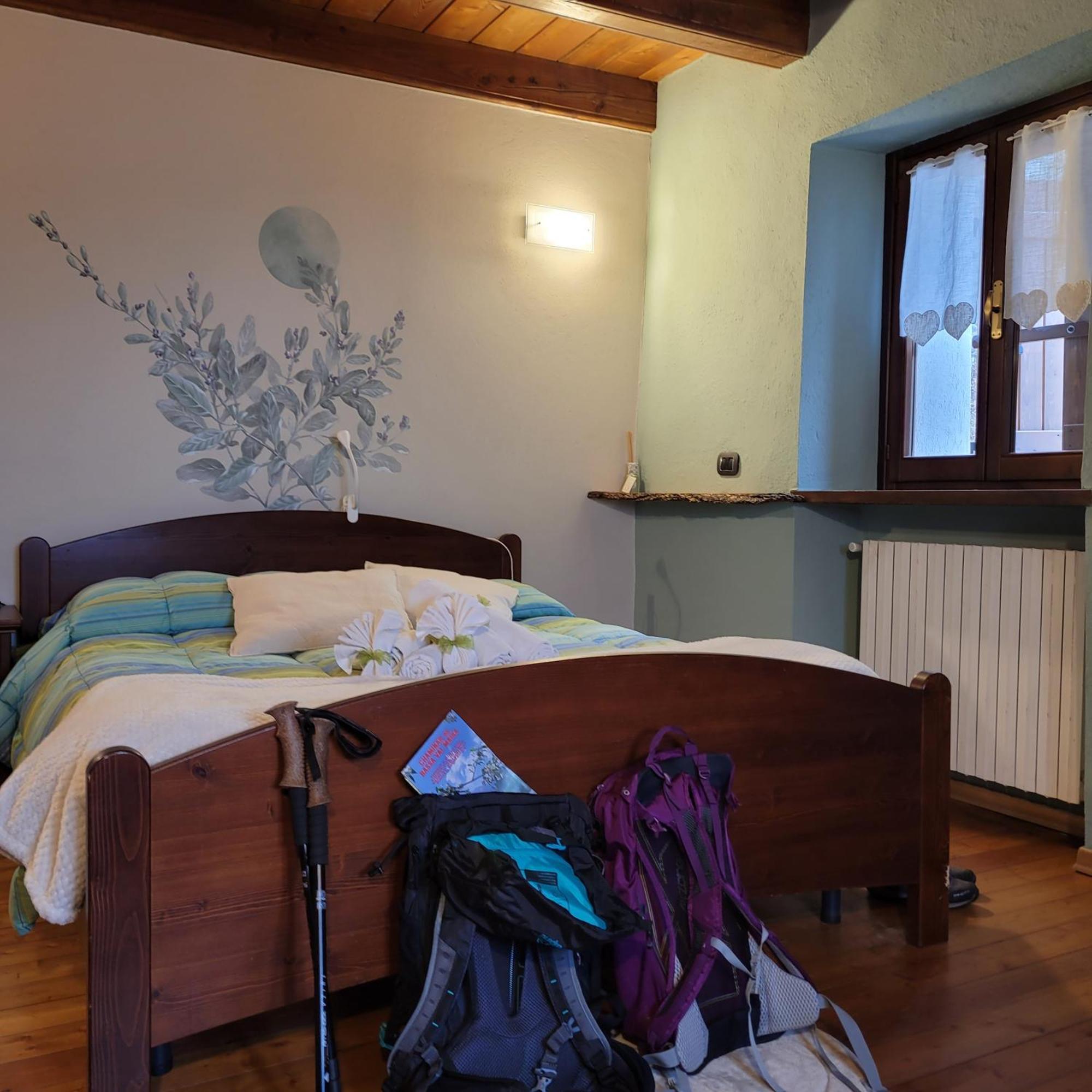 Locanda Il Campo Della Quercia San Damiano Macra Екстериор снимка