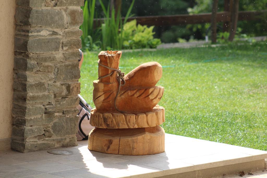 Locanda Il Campo Della Quercia San Damiano Macra Екстериор снимка